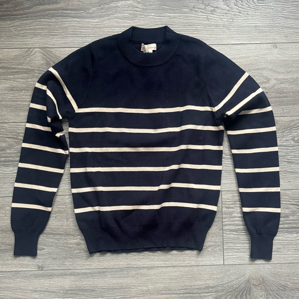 NEW Red Marine Cream Striped Lightweight Long Sleeve Navy Sweater Size M